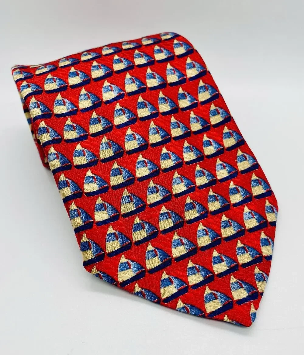 Ermenegildo Zegna 100% Silk Tie Red Geometric Pattern Made in Italy Luxury